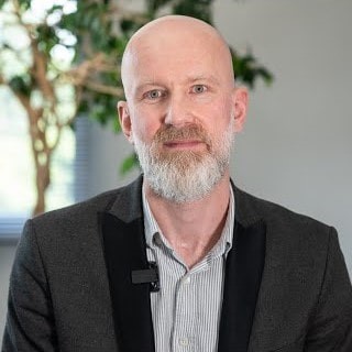 Portrait de Etienne LANGLET, formateur et consultant ENI Service